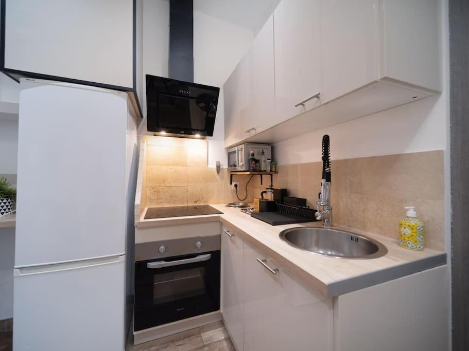 Appartement Tout Equipe 2 A 4 Couchages Au Coeur Du Vieux Port Марсель Экстерьер фото