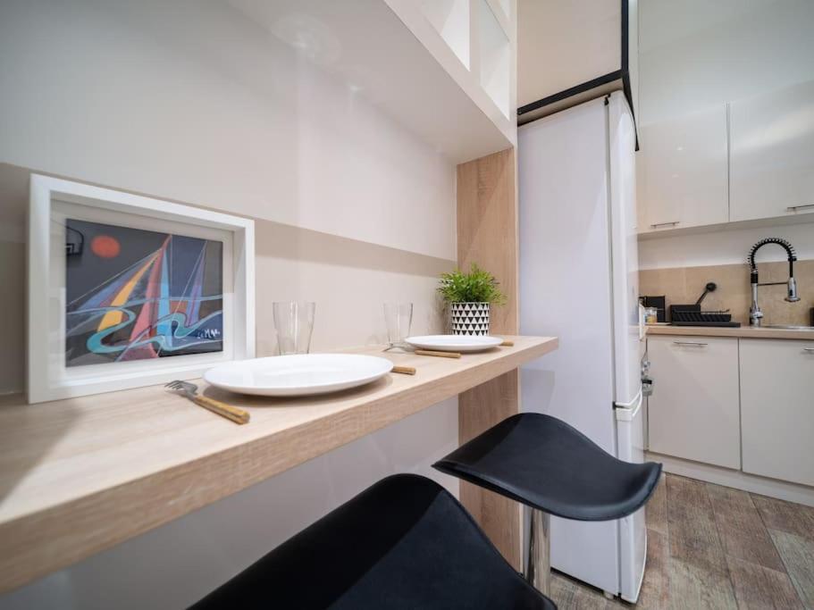 Appartement Tout Equipe 2 A 4 Couchages Au Coeur Du Vieux Port Марсель Экстерьер фото